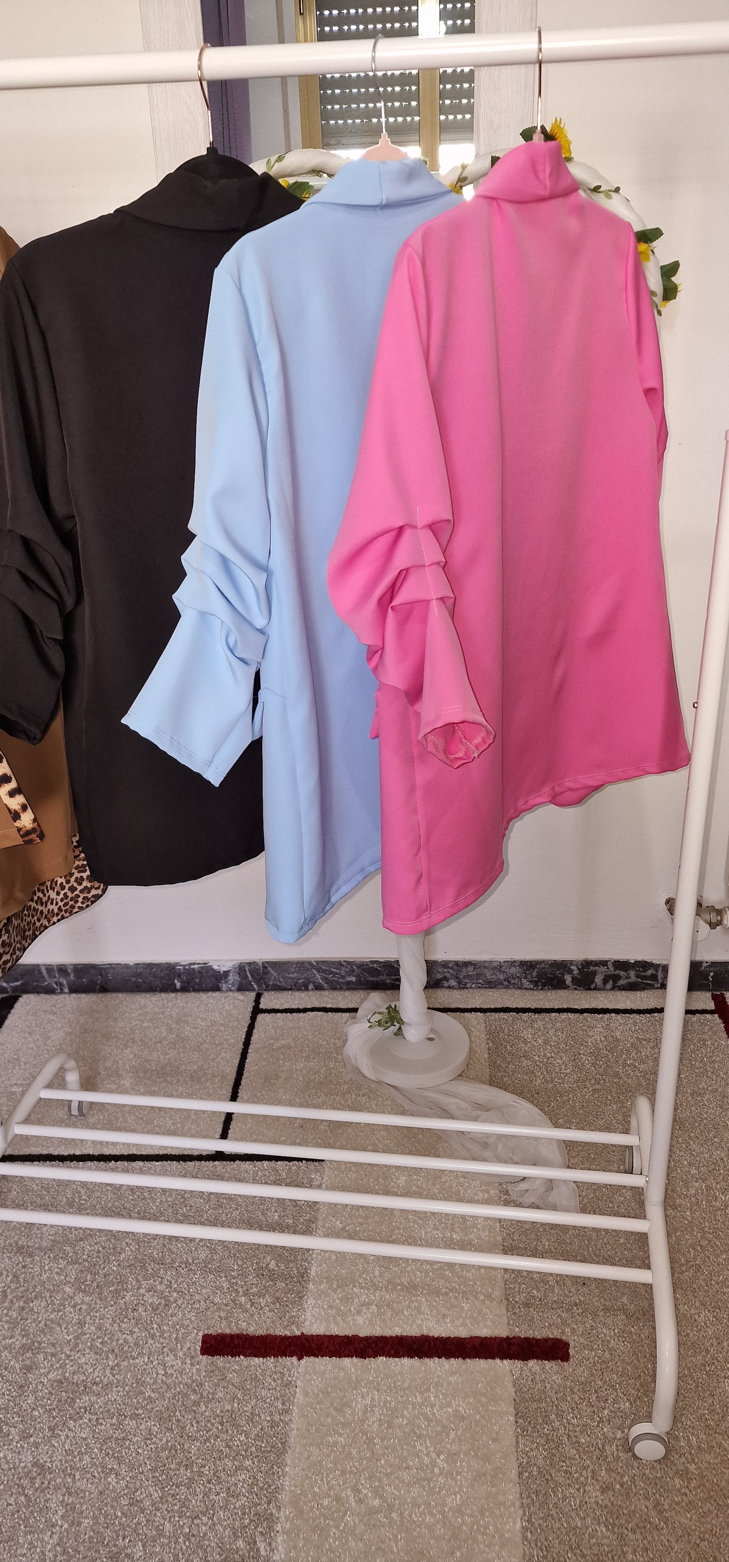 giacca maniche arricciate