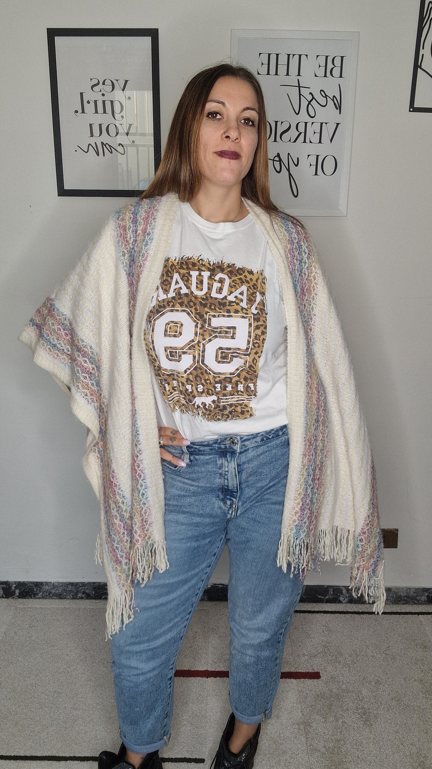 Poncho muticolor con frange
