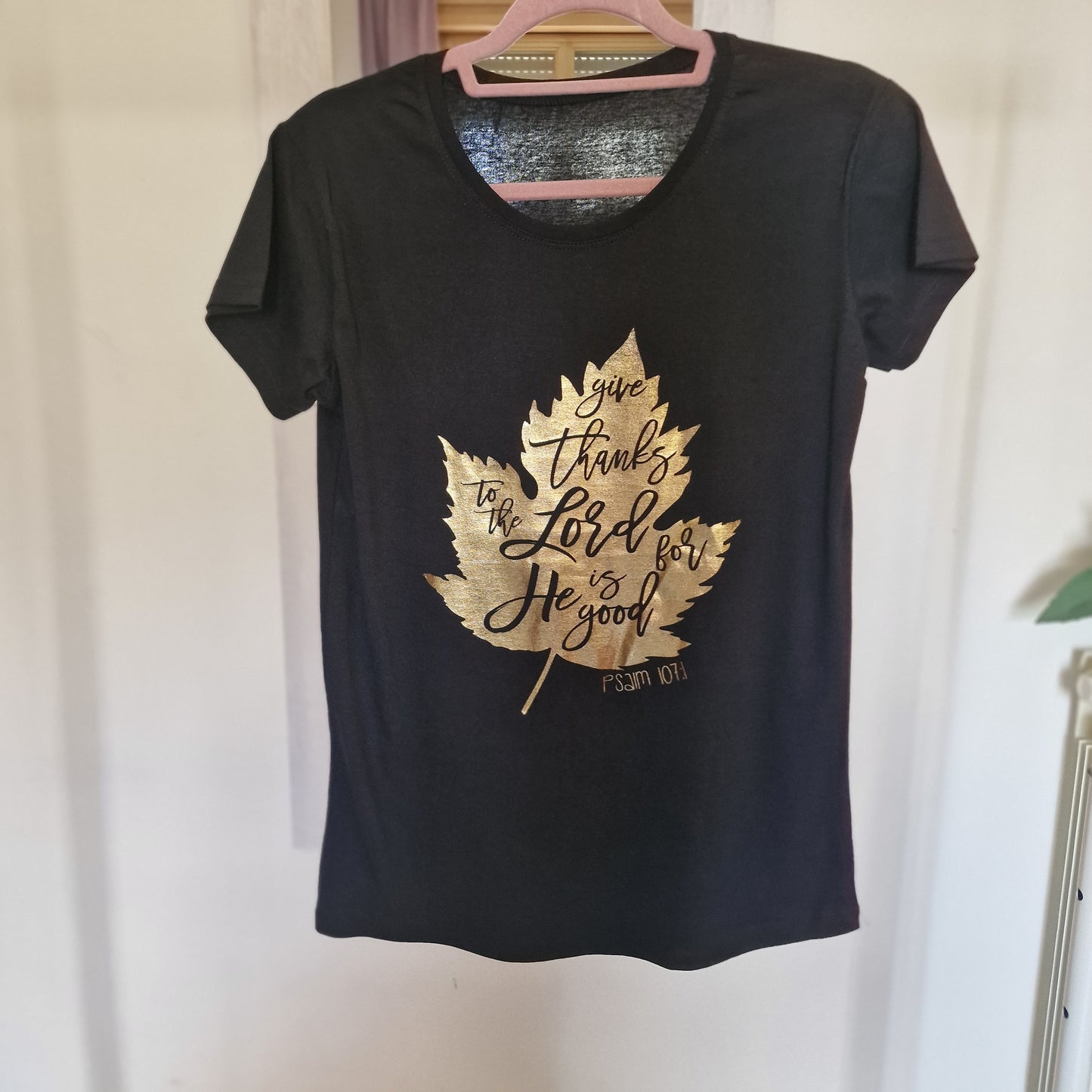 T SHIRT BLACK