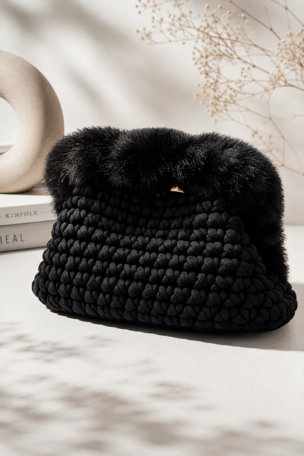 🖤 Clutch in filato di lycra e pelliccia