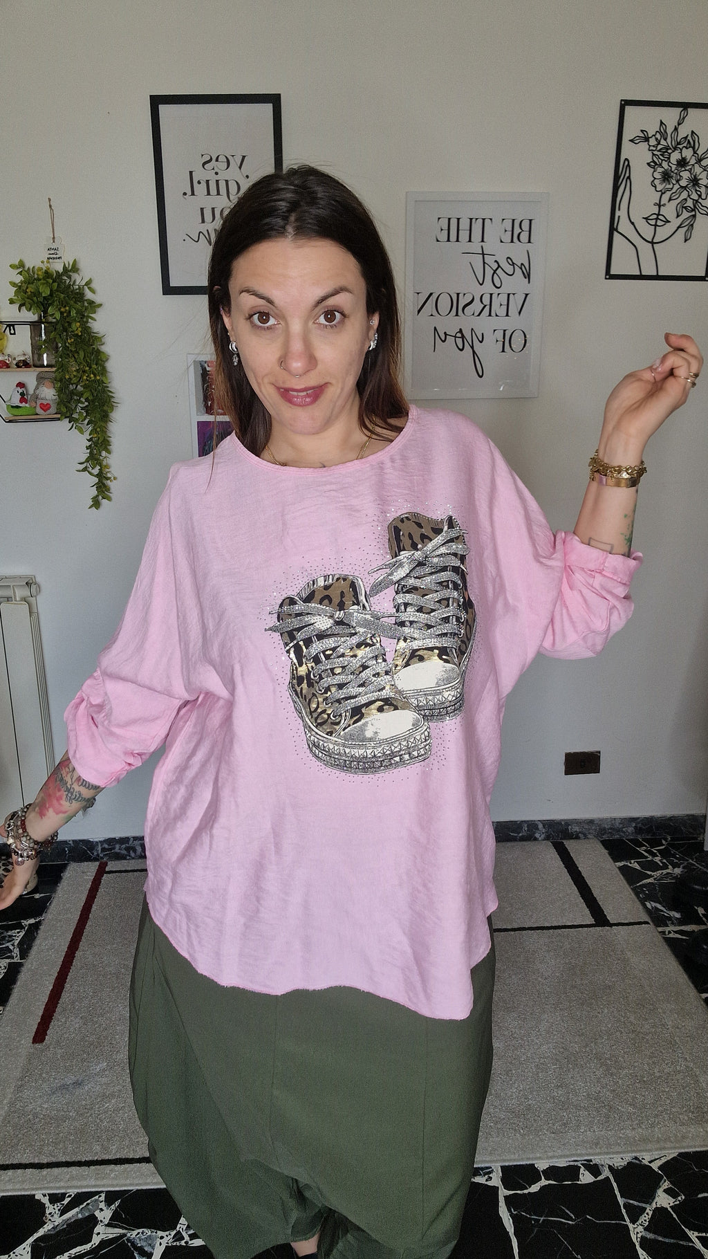 Maglia Sneakers – Casual con carattere