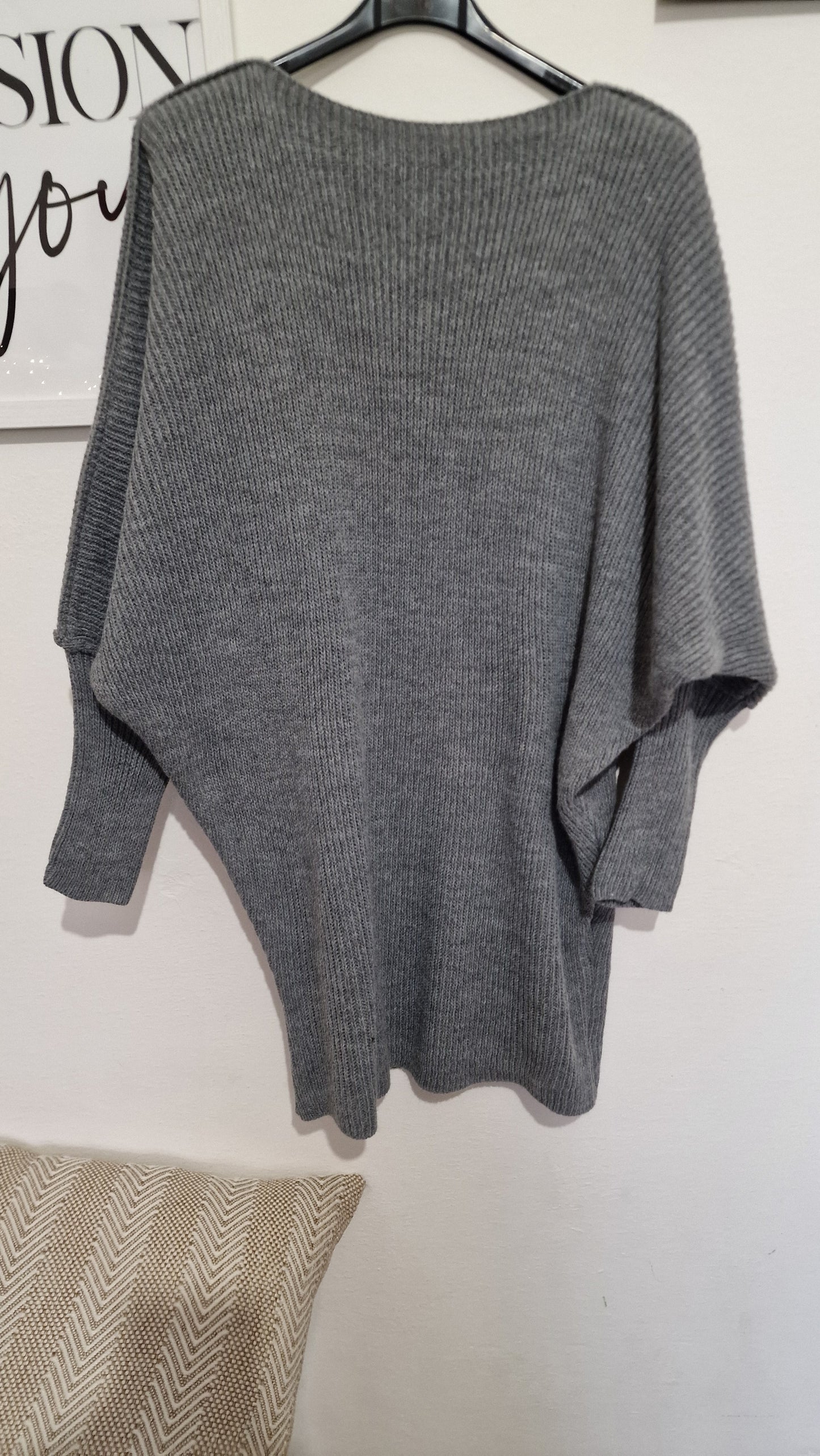 Maxi Maglia Over Era, Comfort e Stile Oversize