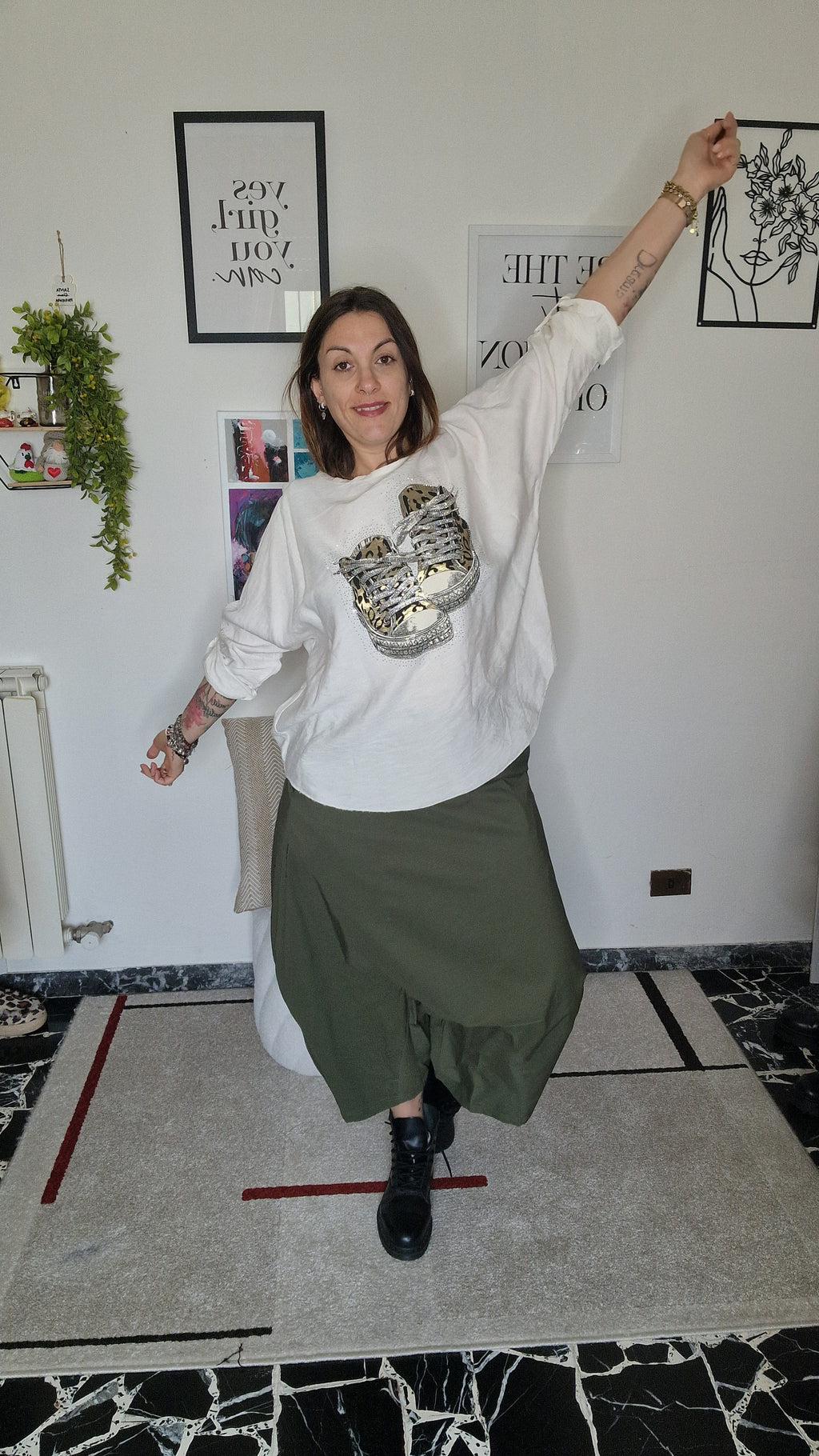 Maglia Sneakers – Casual con carattere