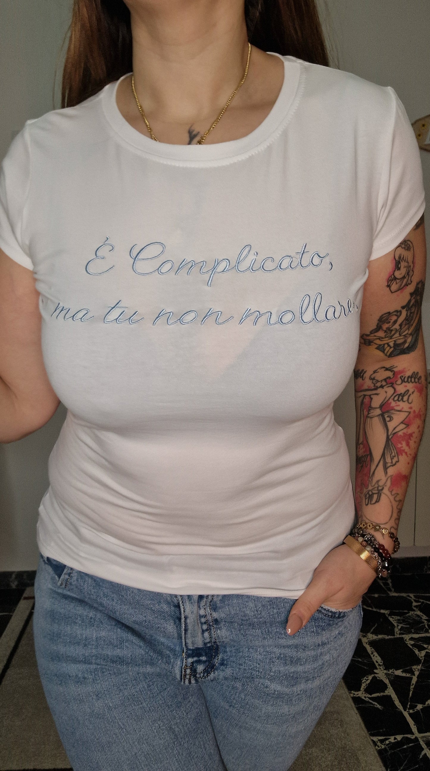 T-shirt È COMPLICATO, MA TU NON MOLLARE.
