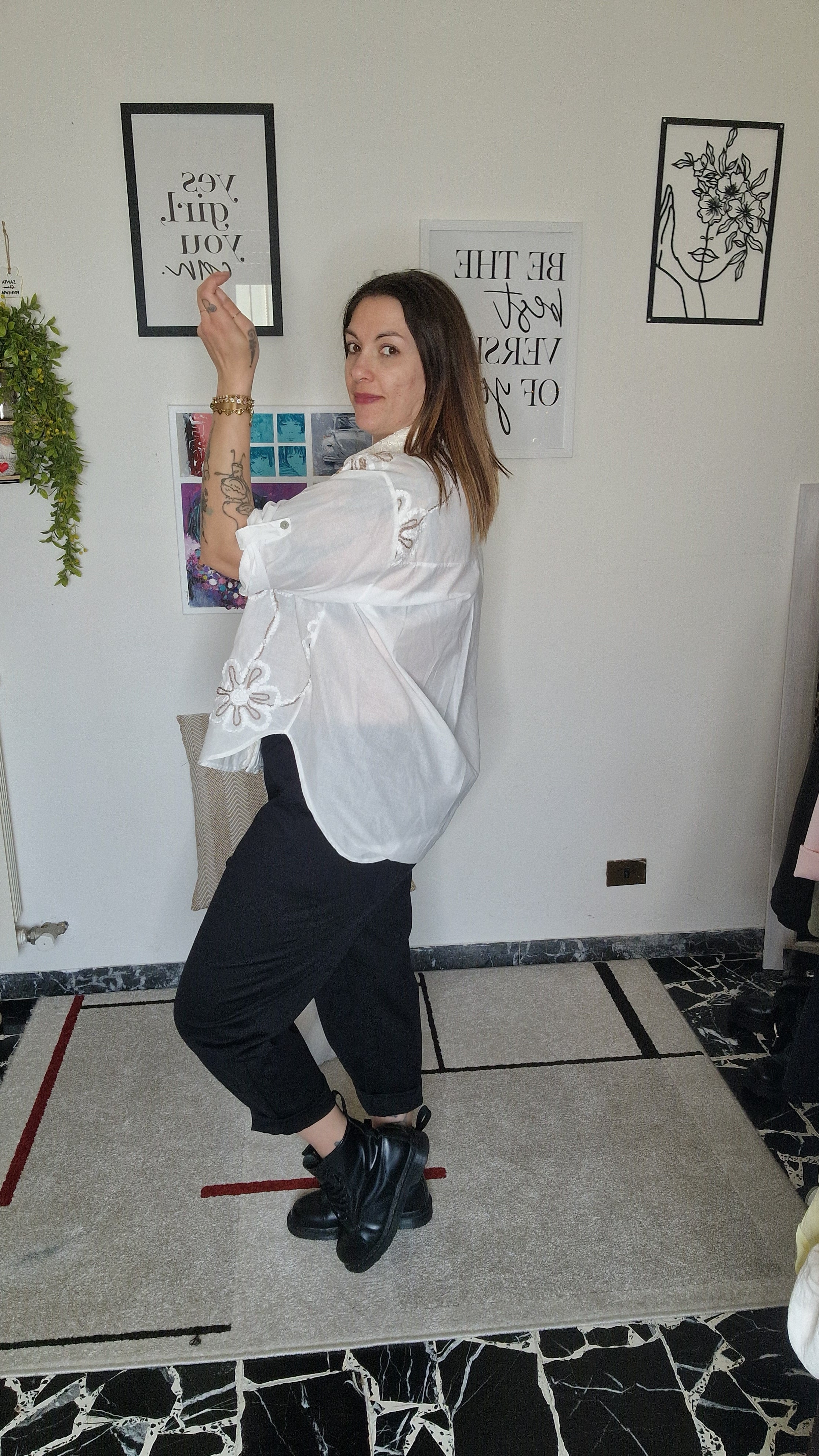 Camicia Ricamo – Eleganza facile