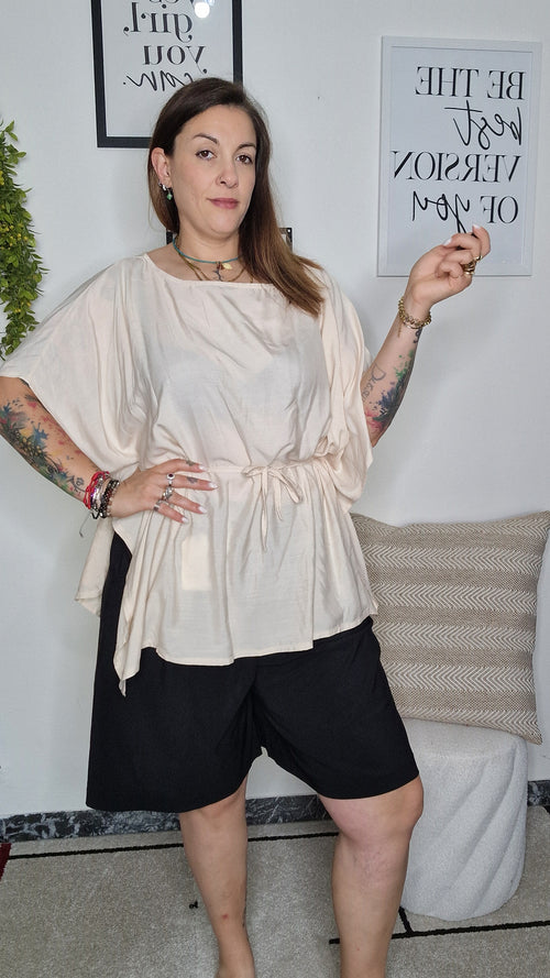 BLUSA MANTELLINA "BASICA MA FURBA"
