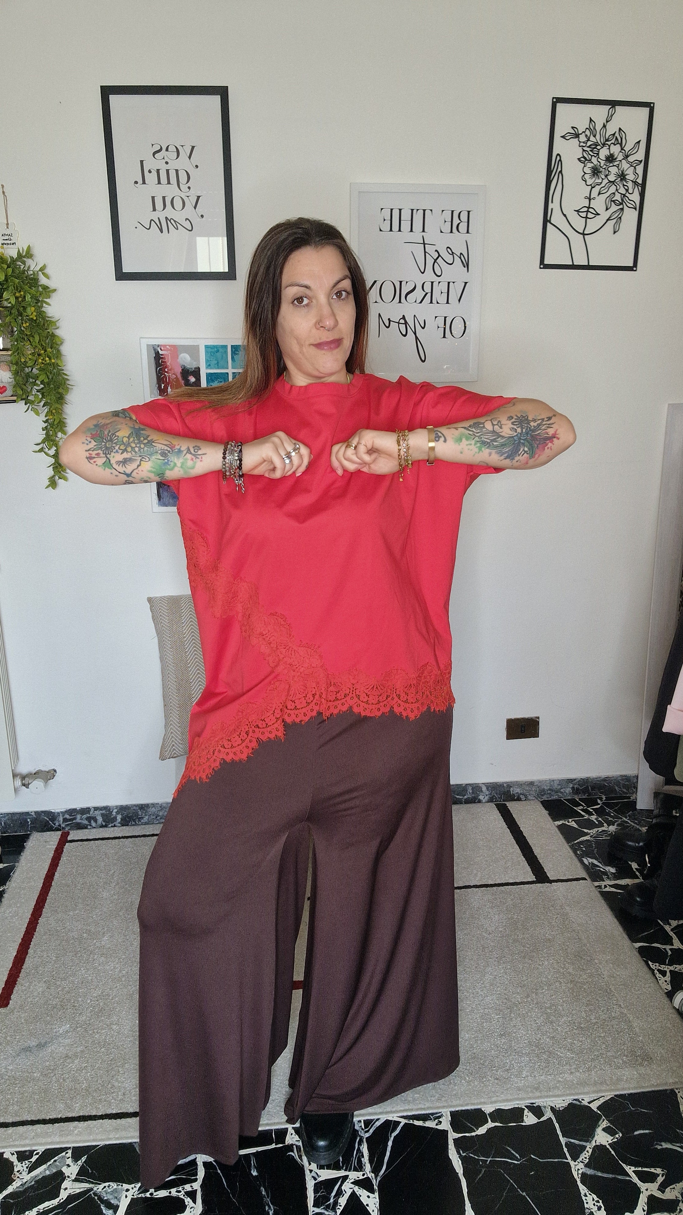 Maglia Pizzo – Morbida, femminile.
